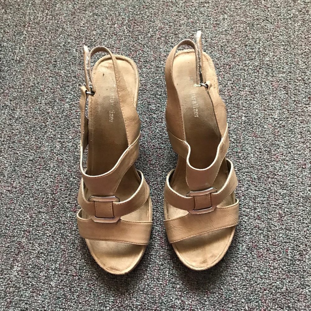 Beautiful brown heels